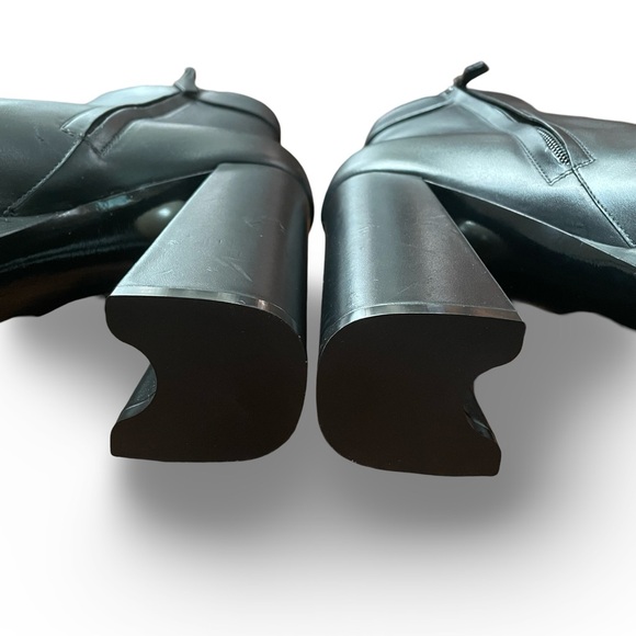 New Nicholas Kirkwood Miri platform black leather ankle boot faux pearl size 10 - Picture 10 of 12